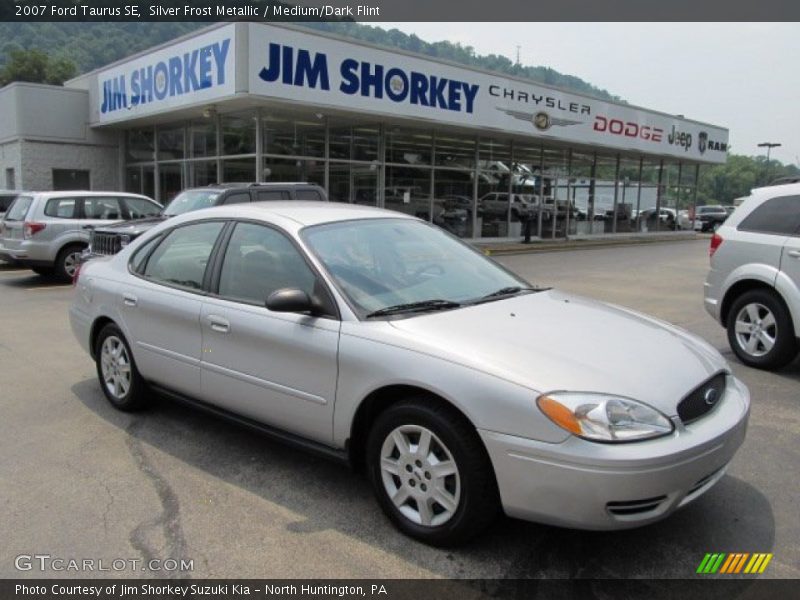 Silver Frost Metallic / Medium/Dark Flint 2007 Ford Taurus SE