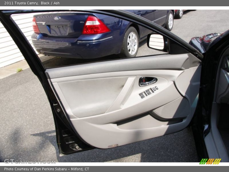 Black / Ash 2011 Toyota Camry