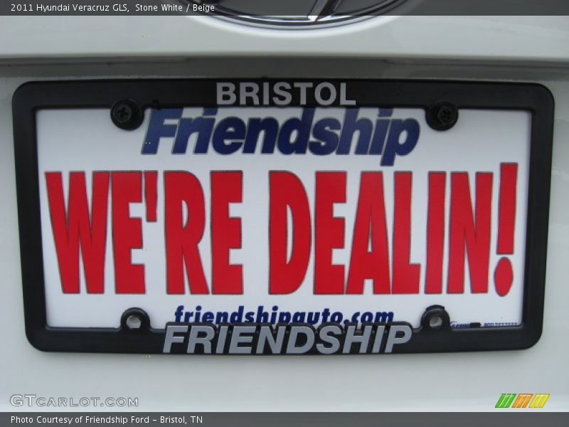 Stone White / Beige 2011 Hyundai Veracruz GLS