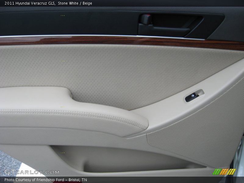 Stone White / Beige 2011 Hyundai Veracruz GLS