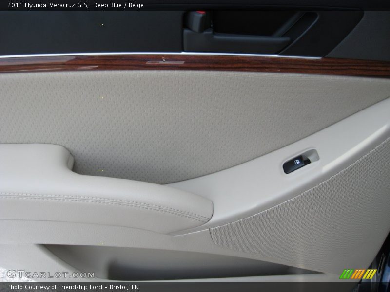 Deep Blue / Beige 2011 Hyundai Veracruz GLS