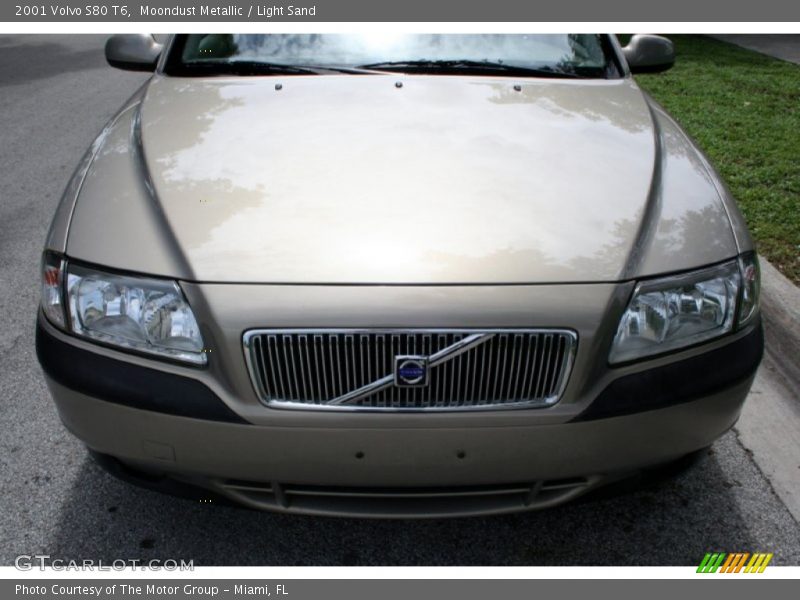 Moondust Metallic / Light Sand 2001 Volvo S80 T6