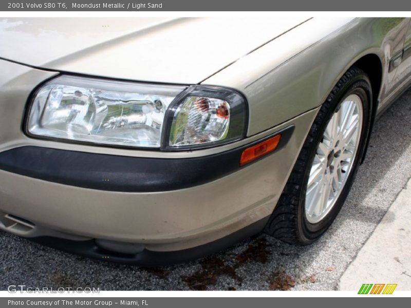 Moondust Metallic / Light Sand 2001 Volvo S80 T6