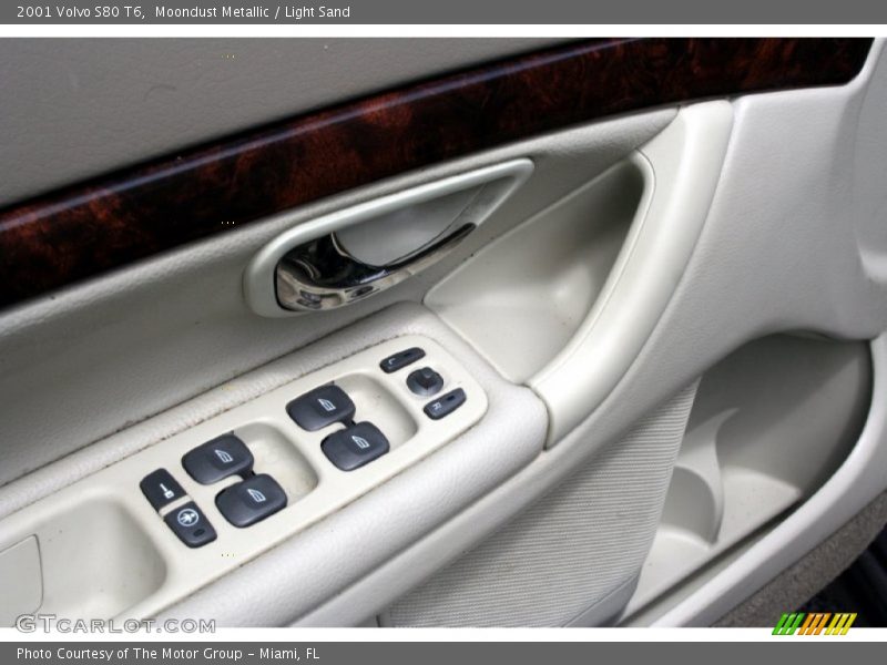 Moondust Metallic / Light Sand 2001 Volvo S80 T6