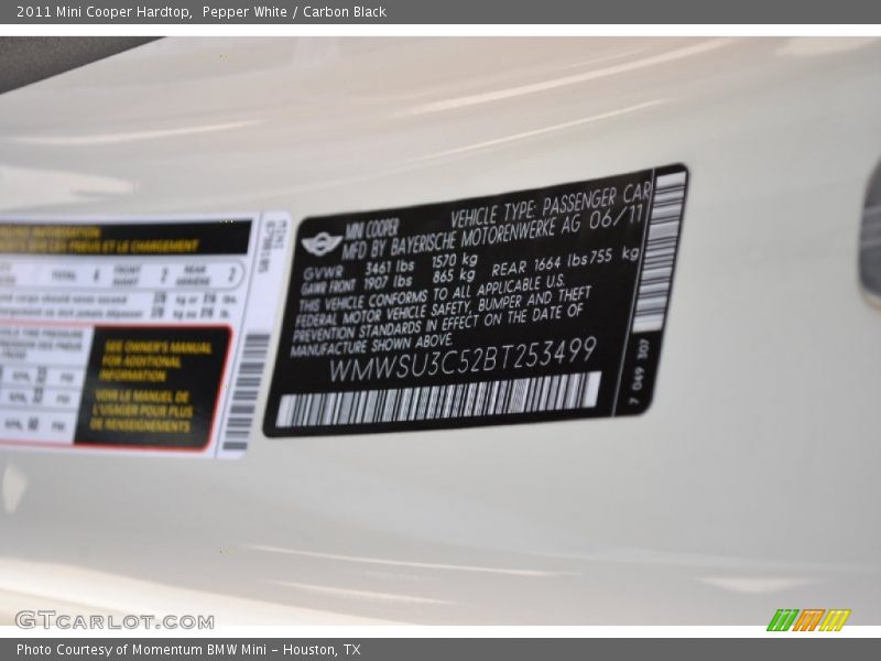 Pepper White / Carbon Black 2011 Mini Cooper Hardtop