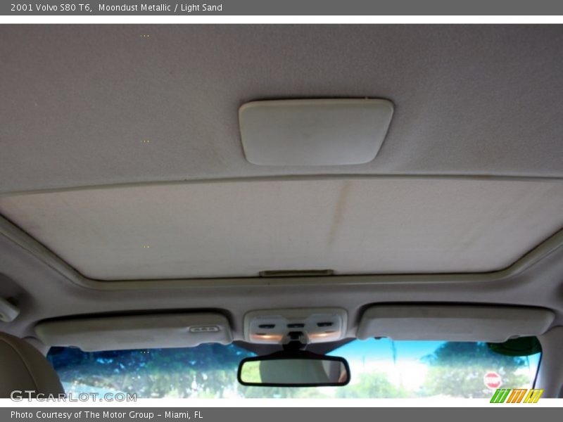Moondust Metallic / Light Sand 2001 Volvo S80 T6