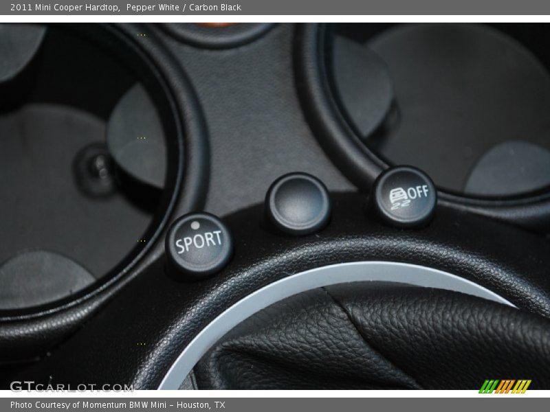 Pepper White / Carbon Black 2011 Mini Cooper Hardtop