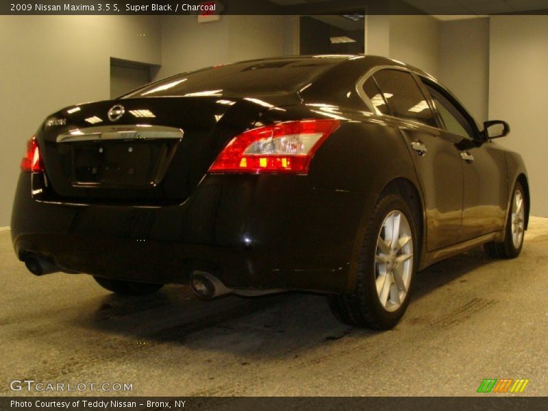 Super Black / Charcoal 2009 Nissan Maxima 3.5 S