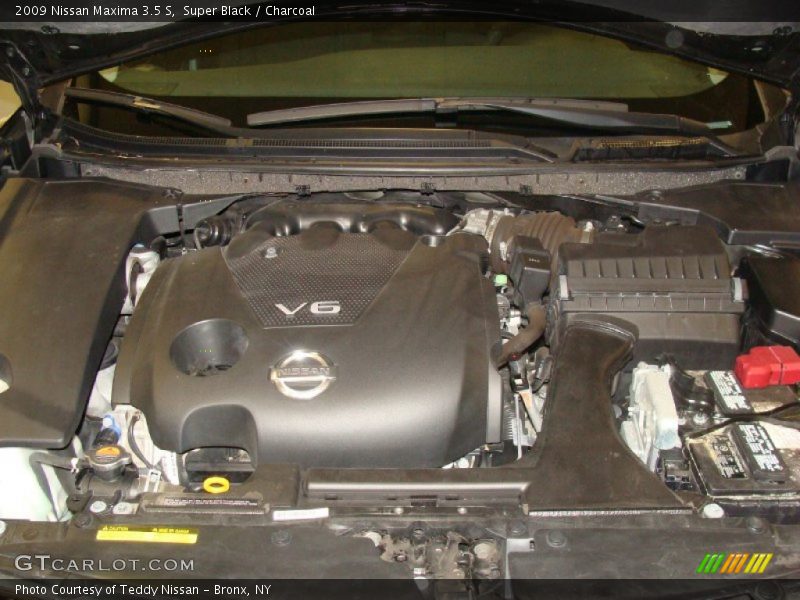 Super Black / Charcoal 2009 Nissan Maxima 3.5 S