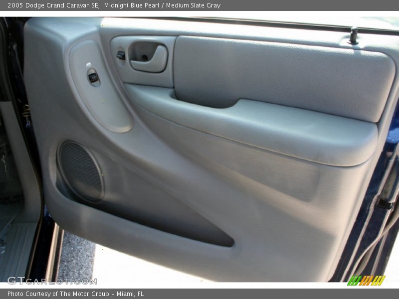 Midnight Blue Pearl / Medium Slate Gray 2005 Dodge Grand Caravan SE