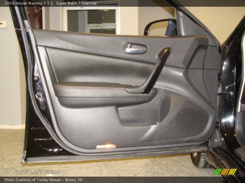 Super Black / Charcoal 2009 Nissan Maxima 3.5 S