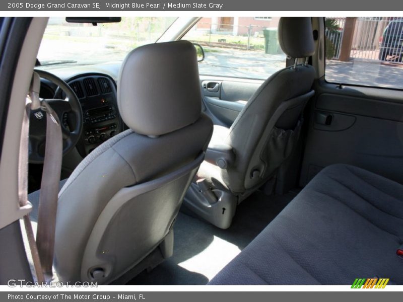 Midnight Blue Pearl / Medium Slate Gray 2005 Dodge Grand Caravan SE