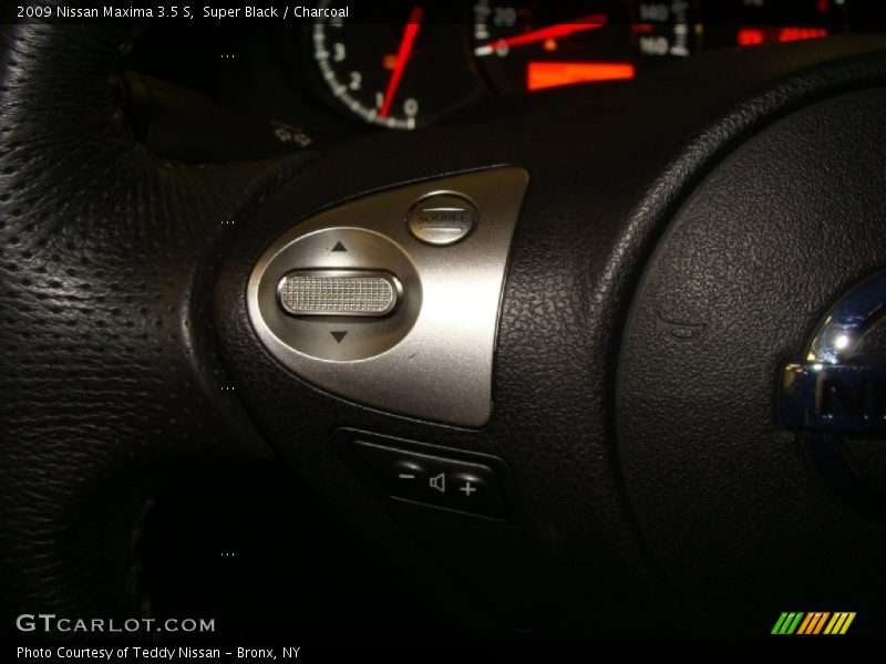 Super Black / Charcoal 2009 Nissan Maxima 3.5 S