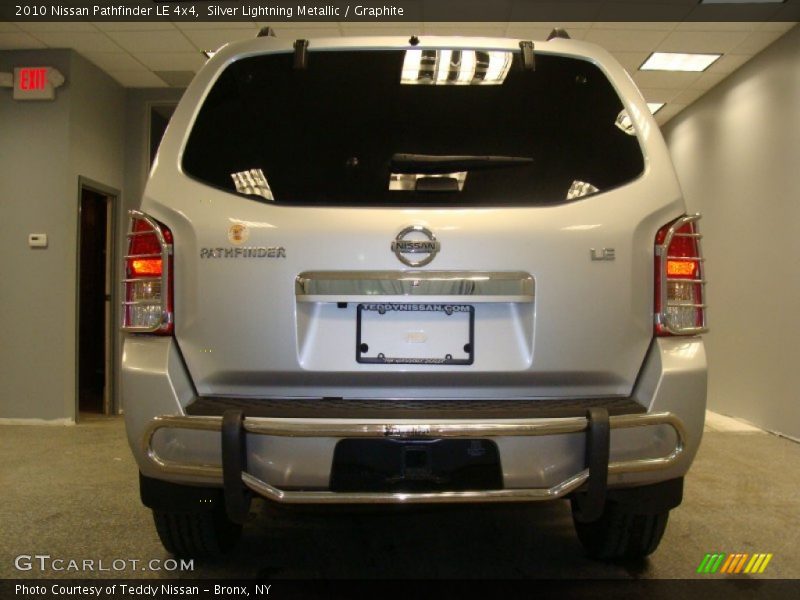 Silver Lightning Metallic / Graphite 2010 Nissan Pathfinder LE 4x4
