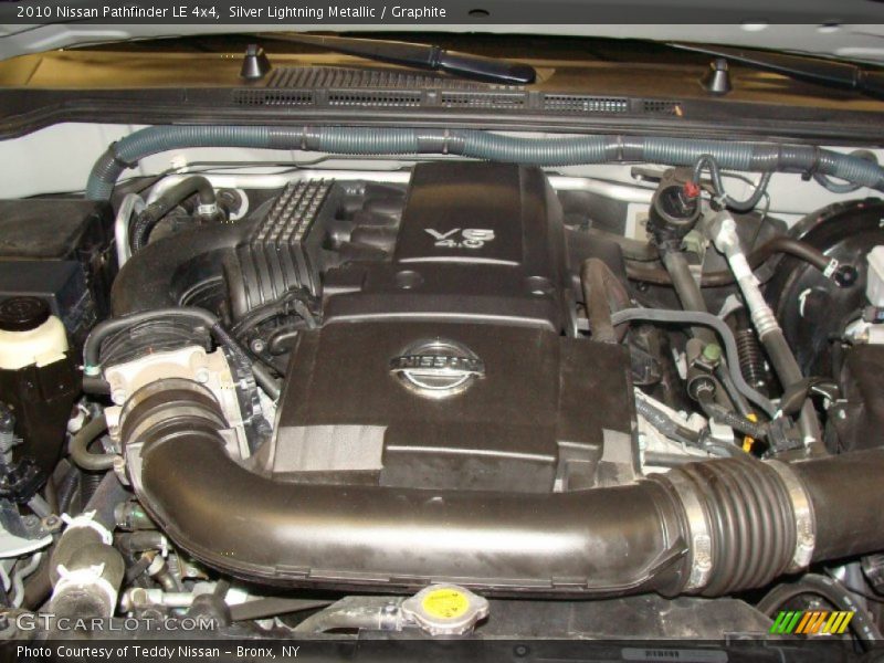 Silver Lightning Metallic / Graphite 2010 Nissan Pathfinder LE 4x4