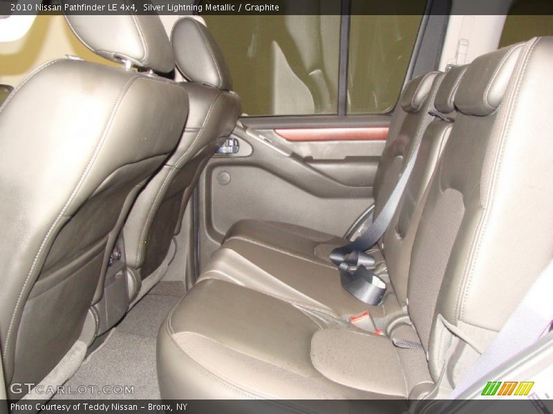Silver Lightning Metallic / Graphite 2010 Nissan Pathfinder LE 4x4