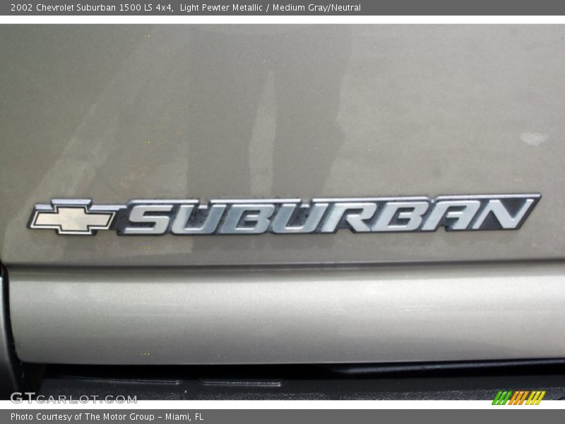 Light Pewter Metallic / Medium Gray/Neutral 2002 Chevrolet Suburban 1500 LS 4x4