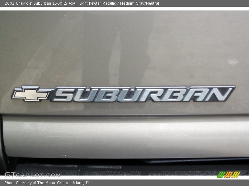 Light Pewter Metallic / Medium Gray/Neutral 2002 Chevrolet Suburban 1500 LS 4x4