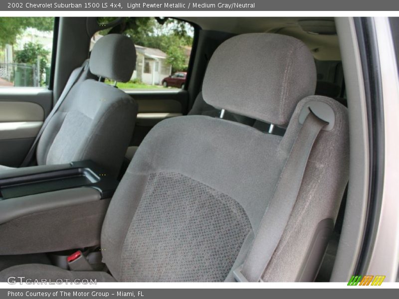 Light Pewter Metallic / Medium Gray/Neutral 2002 Chevrolet Suburban 1500 LS 4x4