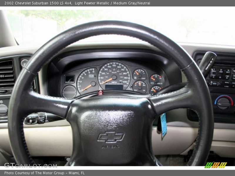 Light Pewter Metallic / Medium Gray/Neutral 2002 Chevrolet Suburban 1500 LS 4x4