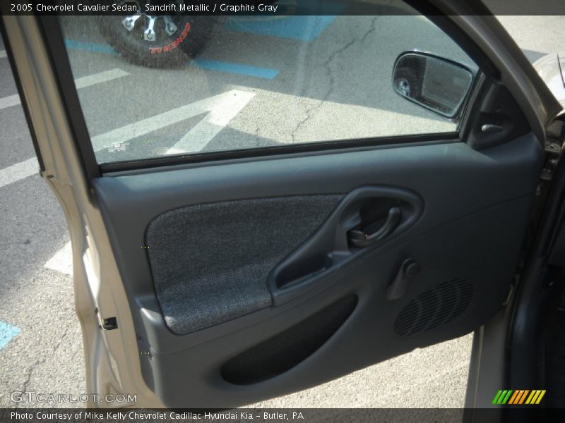 Sandrift Metallic / Graphite Gray 2005 Chevrolet Cavalier Sedan