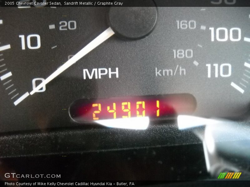 Sandrift Metallic / Graphite Gray 2005 Chevrolet Cavalier Sedan