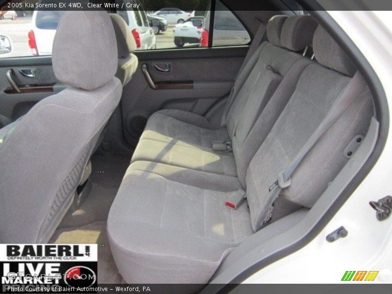 Clear White / Gray 2005 Kia Sorento EX 4WD