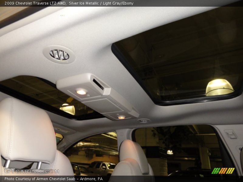 Silver Ice Metallic / Light Gray/Ebony 2009 Chevrolet Traverse LTZ AWD