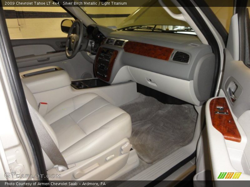 Silver Birch Metallic / Light Titanium 2009 Chevrolet Tahoe LT 4x4