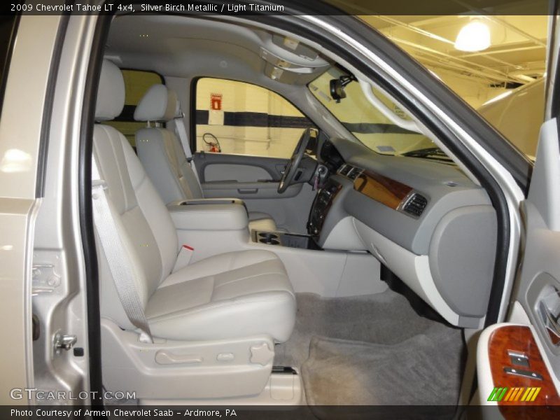 Silver Birch Metallic / Light Titanium 2009 Chevrolet Tahoe LT 4x4