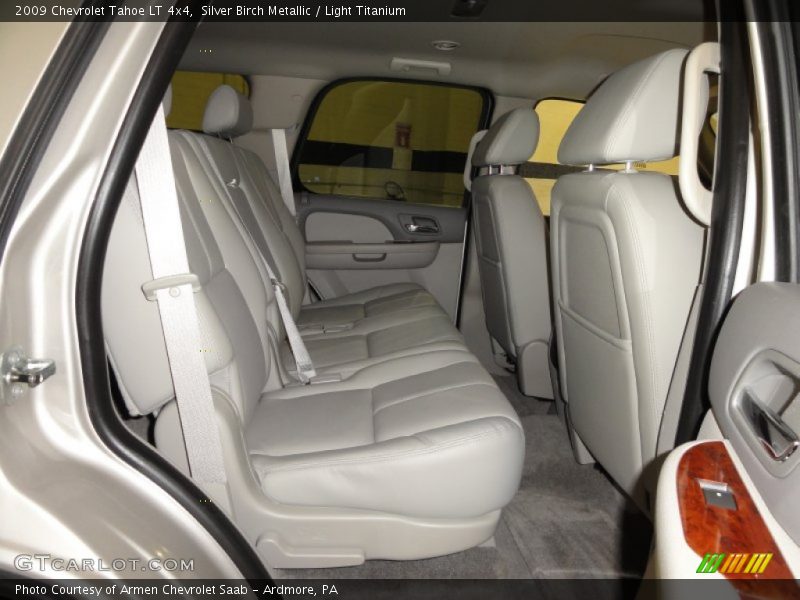 Silver Birch Metallic / Light Titanium 2009 Chevrolet Tahoe LT 4x4