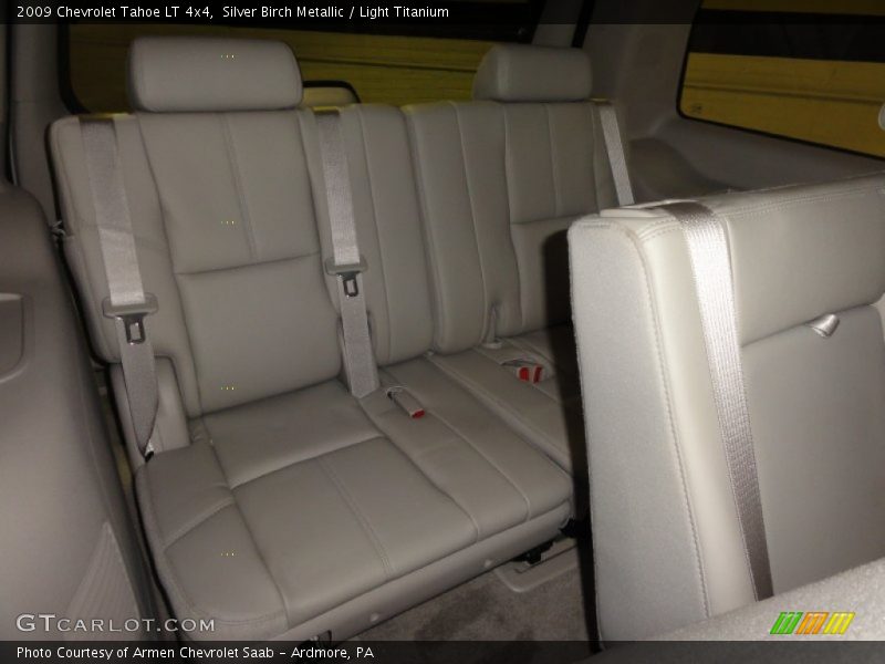 Silver Birch Metallic / Light Titanium 2009 Chevrolet Tahoe LT 4x4