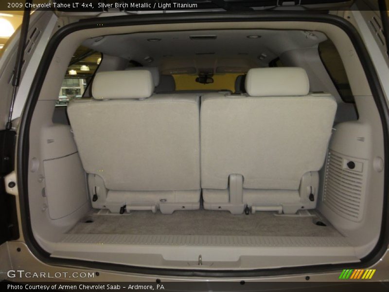 Silver Birch Metallic / Light Titanium 2009 Chevrolet Tahoe LT 4x4