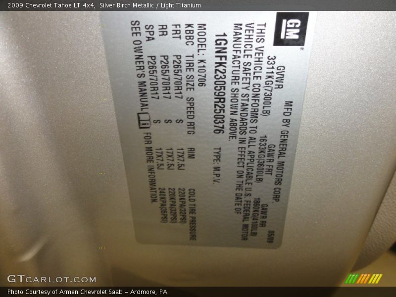 Silver Birch Metallic / Light Titanium 2009 Chevrolet Tahoe LT 4x4
