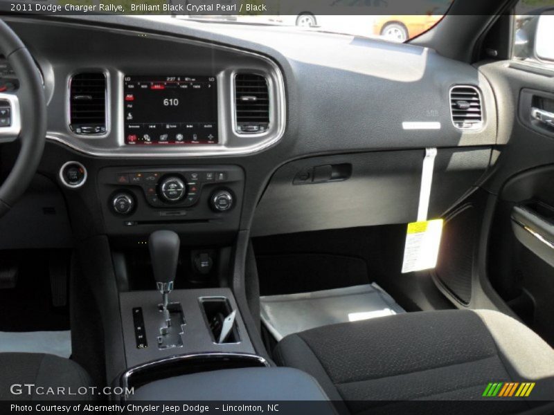 Brilliant Black Crystal Pearl / Black 2011 Dodge Charger Rallye