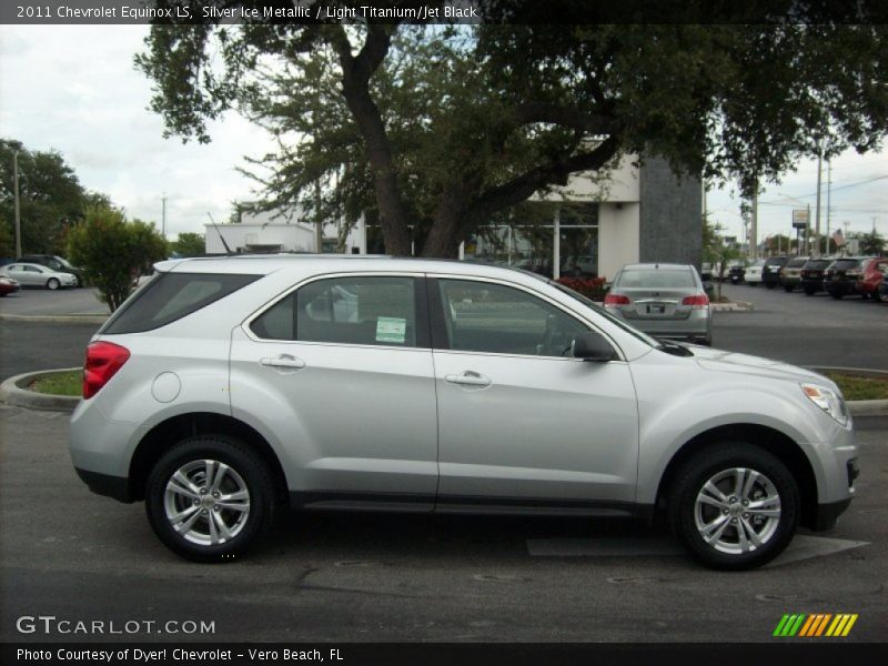 Silver Ice Metallic / Light Titanium/Jet Black 2011 Chevrolet Equinox LS