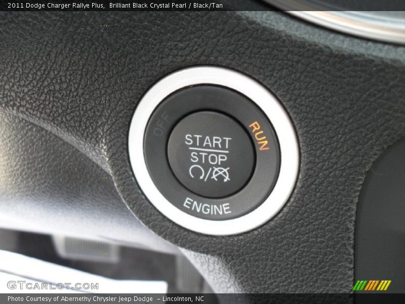 Brilliant Black Crystal Pearl / Black/Tan 2011 Dodge Charger Rallye Plus
