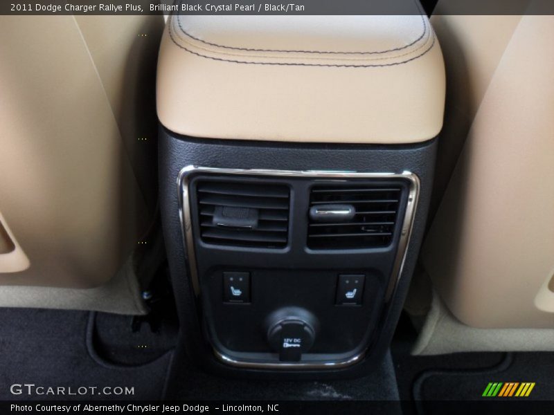 Brilliant Black Crystal Pearl / Black/Tan 2011 Dodge Charger Rallye Plus
