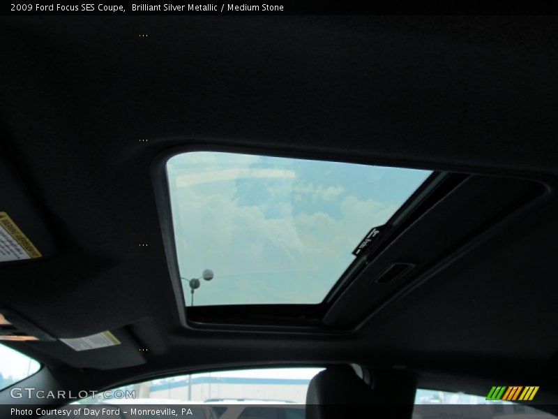 Brilliant Silver Metallic / Medium Stone 2009 Ford Focus SES Coupe