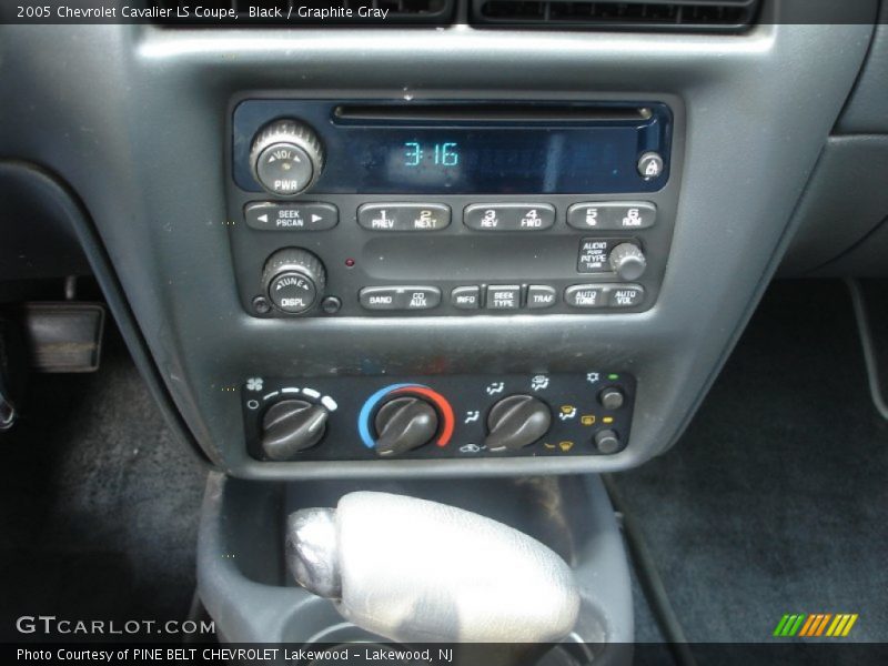 Controls of 2005 Cavalier LS Coupe