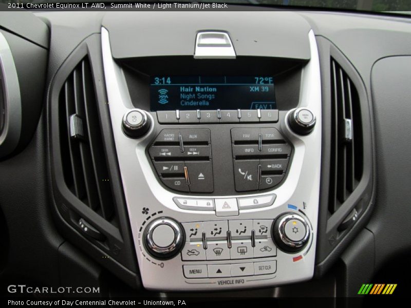 Summit White / Light Titanium/Jet Black 2011 Chevrolet Equinox LT AWD
