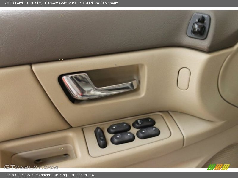 Harvest Gold Metallic / Medium Parchment 2000 Ford Taurus LX
