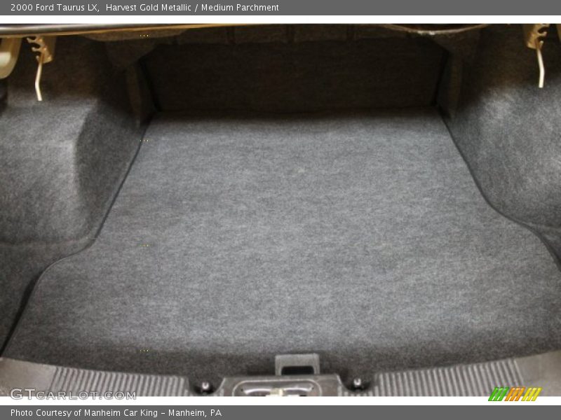 Harvest Gold Metallic / Medium Parchment 2000 Ford Taurus LX