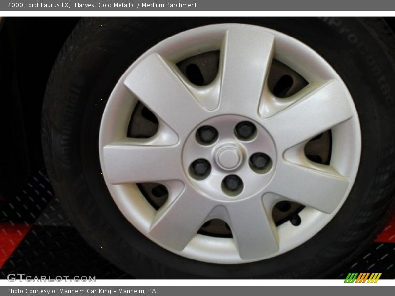 Harvest Gold Metallic / Medium Parchment 2000 Ford Taurus LX