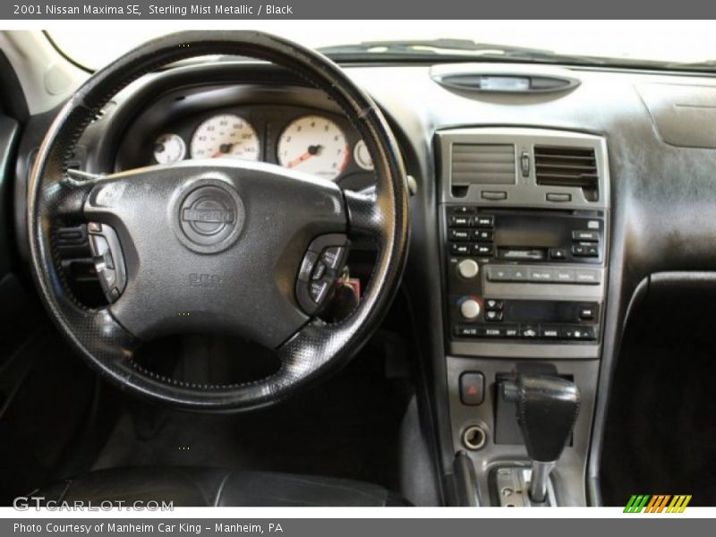 Sterling Mist Metallic / Black 2001 Nissan Maxima SE