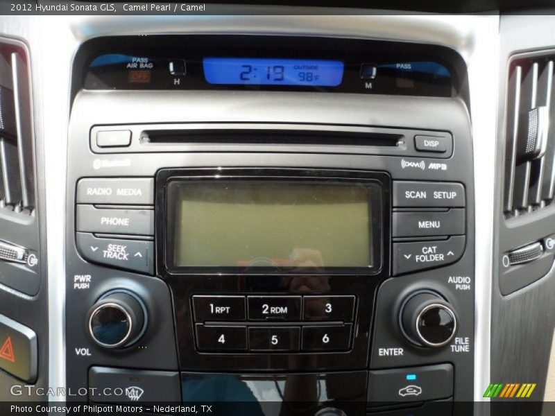 Controls of 2012 Sonata GLS