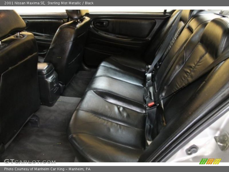 Sterling Mist Metallic / Black 2001 Nissan Maxima SE