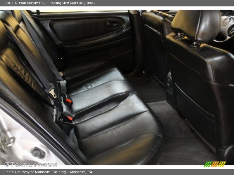 Sterling Mist Metallic / Black 2001 Nissan Maxima SE
