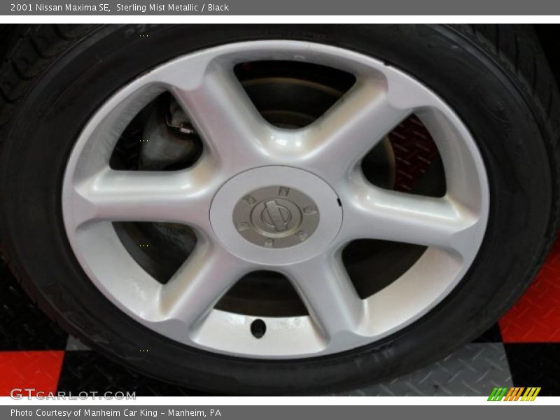 Sterling Mist Metallic / Black 2001 Nissan Maxima SE
