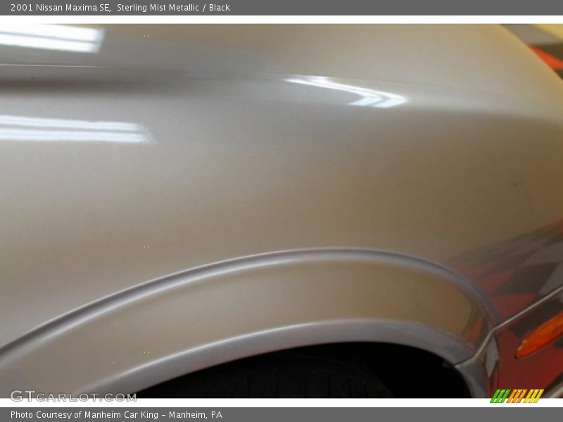 Sterling Mist Metallic / Black 2001 Nissan Maxima SE